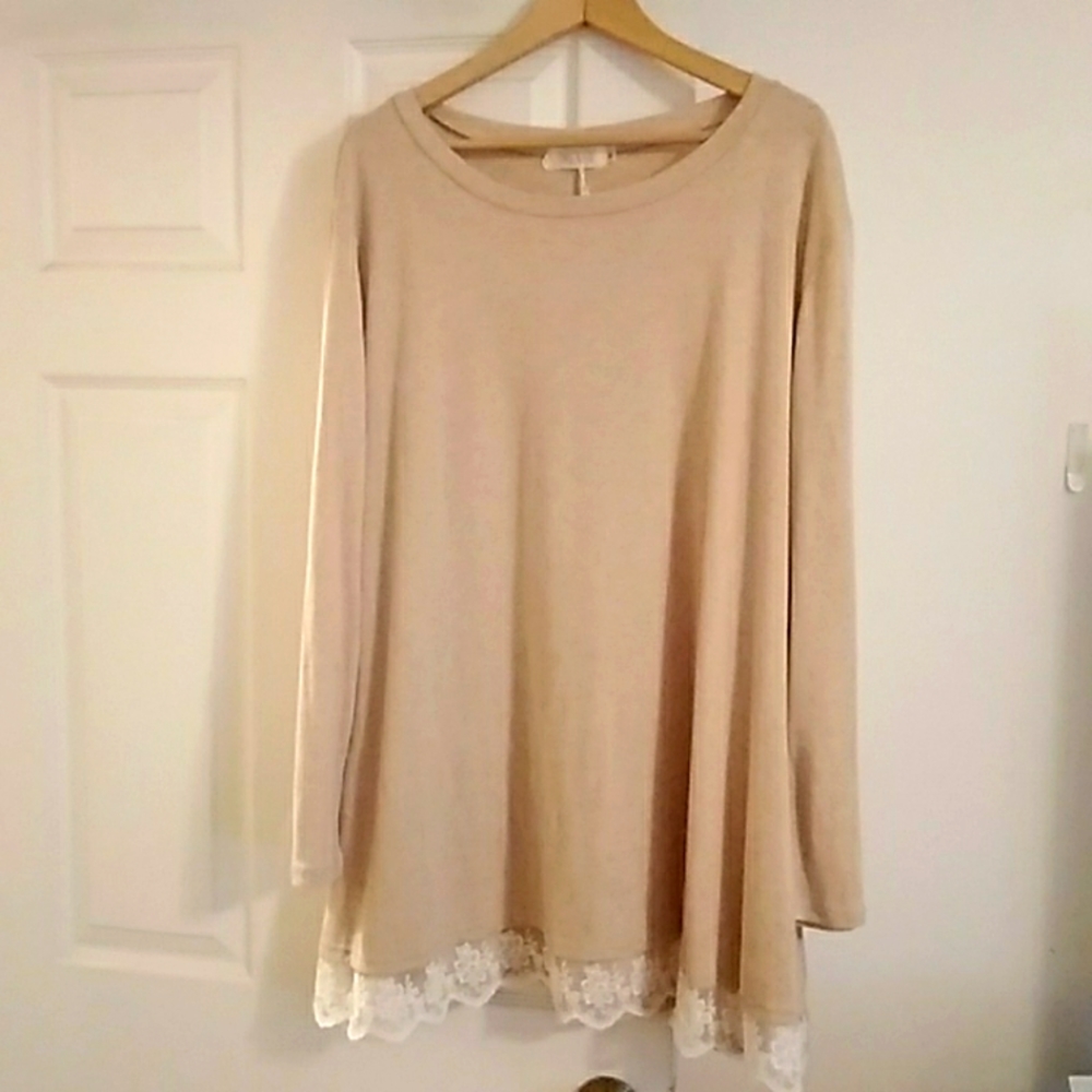 Swingy knit top